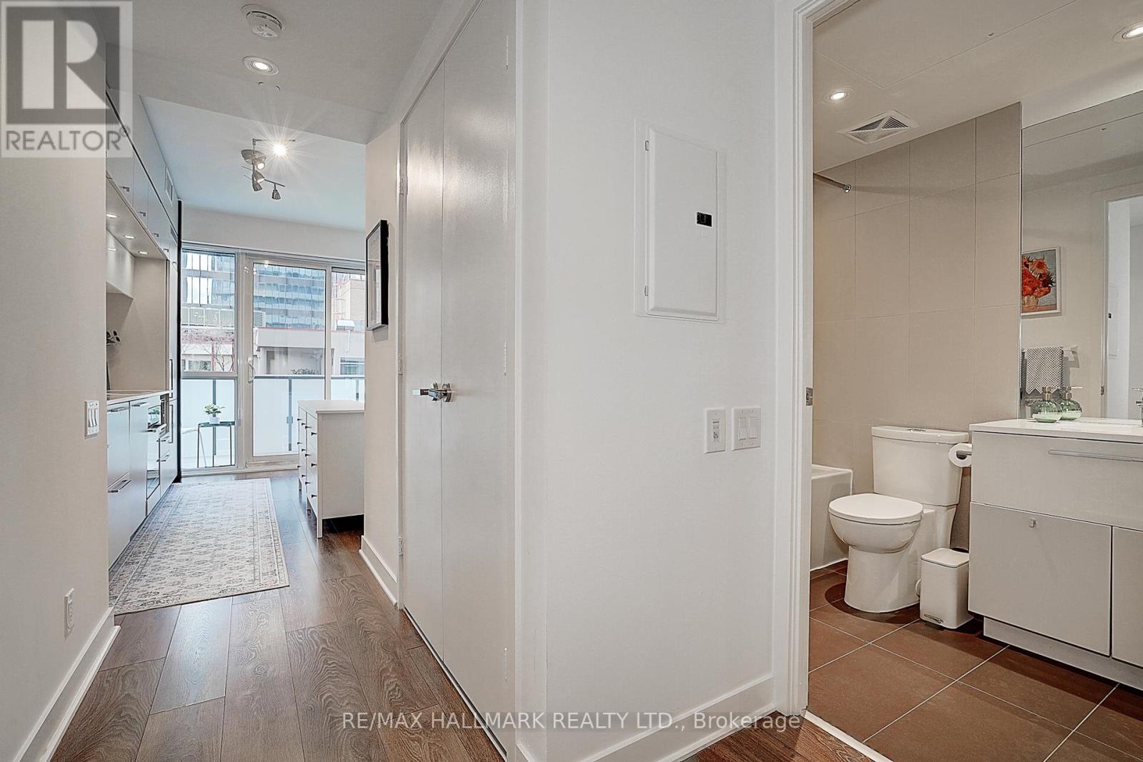 1406 - 15 Grenville Street, Toronto, Ontario  M4Y 0B9 - Photo 45 - C13609712
