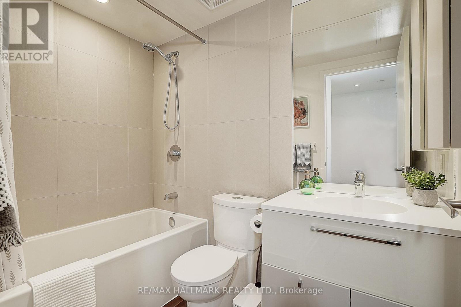 1406 - 15 Grenville Street, Toronto, Ontario  M4Y 0B9 - Photo 46 - C13609712