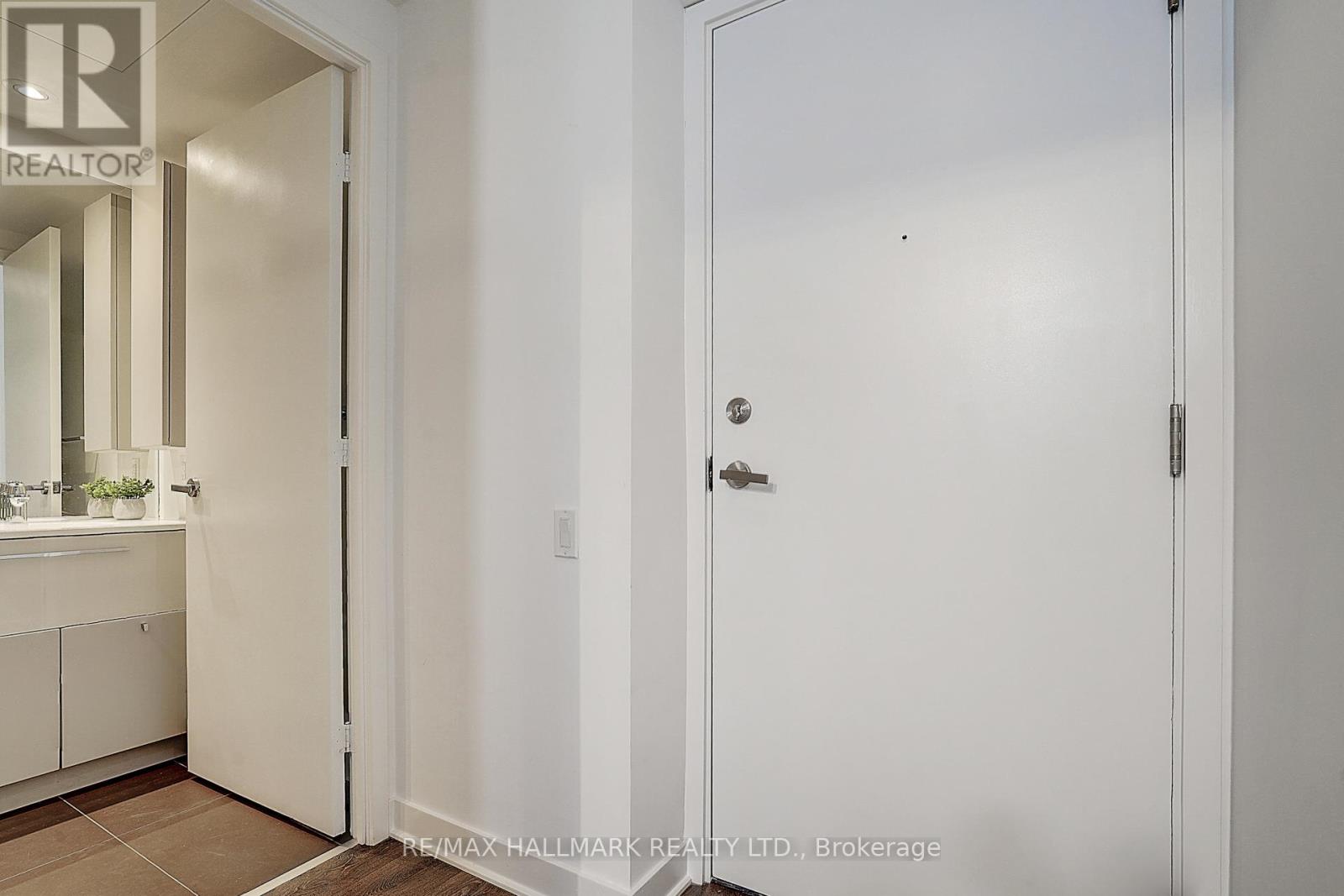 1406 - 15 Grenville Street, Toronto, Ontario  M4Y 0B9 - Photo 47 - C13609712