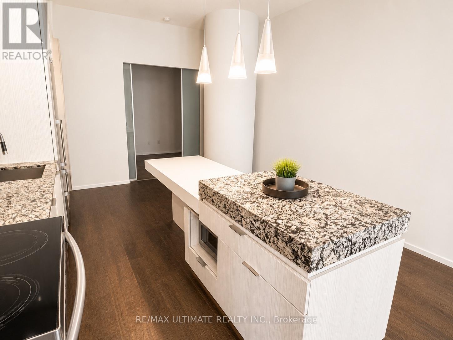 301 - 101 Charles Street E, Toronto, Ontario  M4Y 0A9 - Photo 6 - C13609786