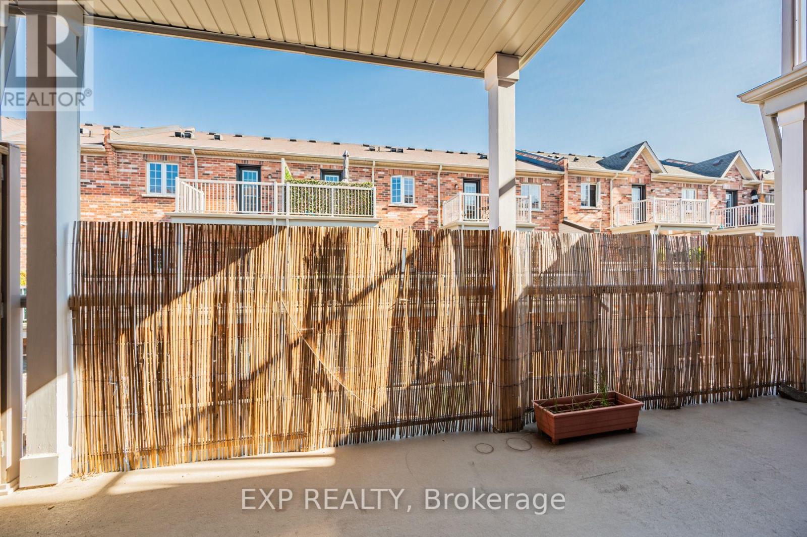 35 Carnahan Terrace, Toronto, Ontario  M4E 0B1 - Photo 16 - E13609688