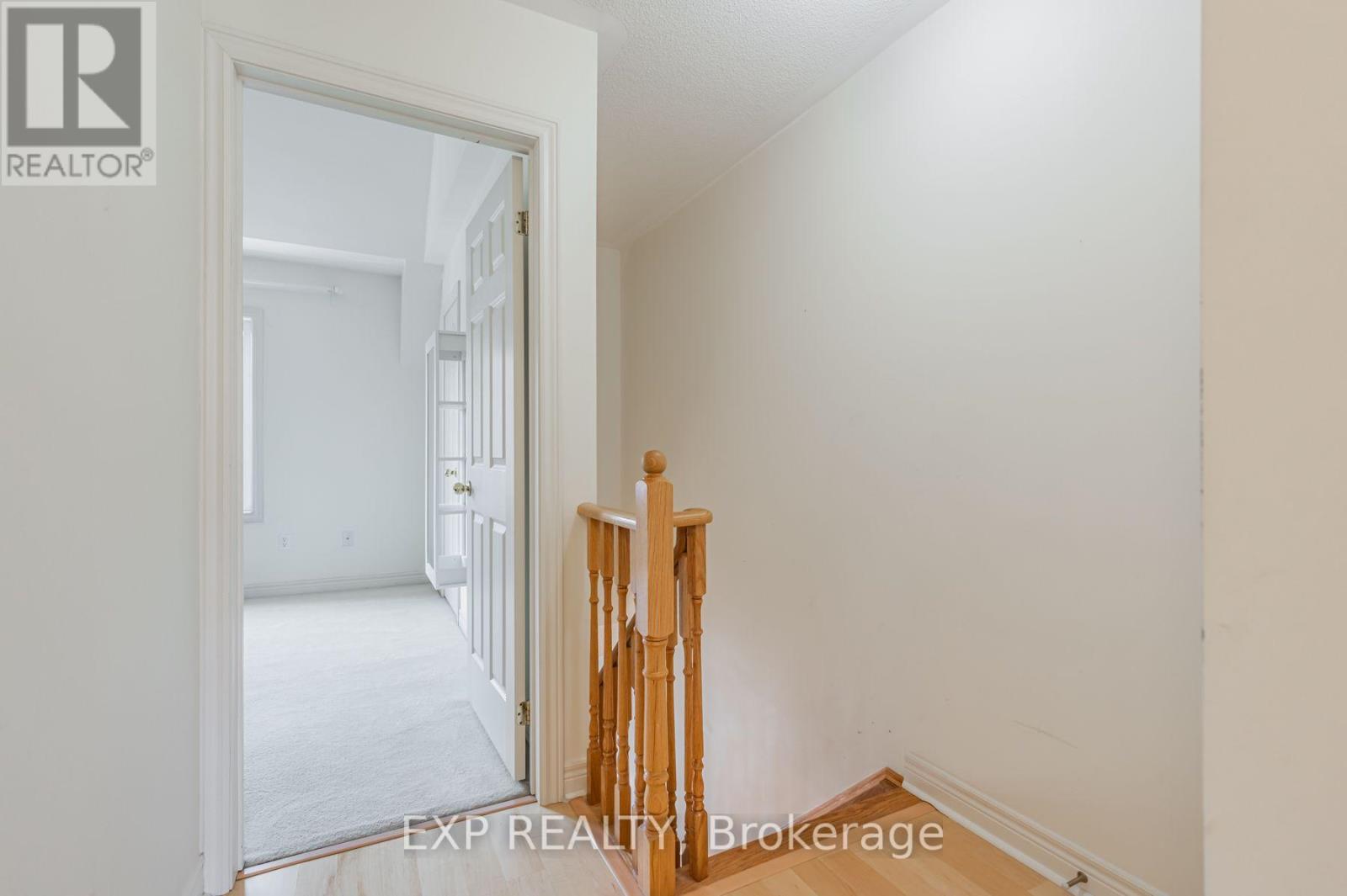 35 Carnahan Terrace, Toronto, Ontario  M4E 0B1 - Photo 21 - E13609688