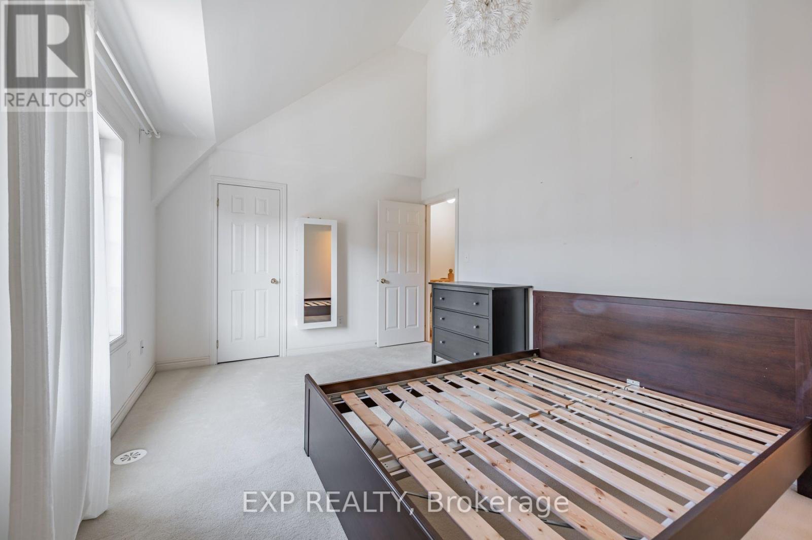 35 Carnahan Terrace, Toronto, Ontario  M4E 0B1 - Photo 24 - E13609688
