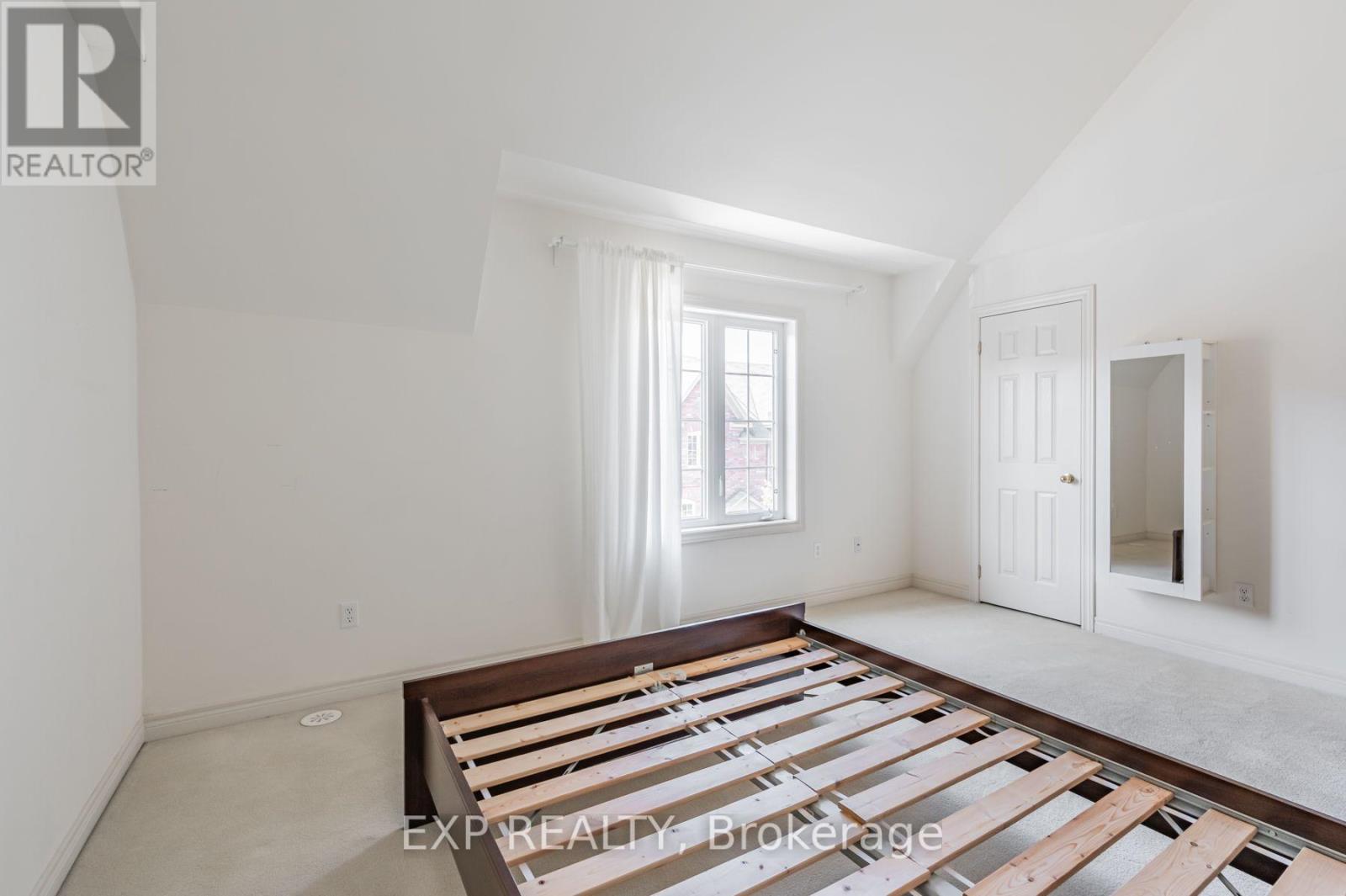 35 Carnahan Terrace, Toronto, Ontario  M4E 0B1 - Photo 25 - E13609688