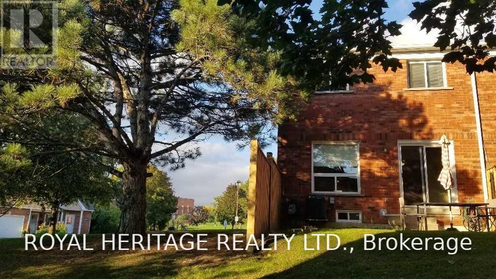149 - 10 Bassett Boulevard, Whitby, Ontario  L1N 9C3 - Photo 3 - E13609822