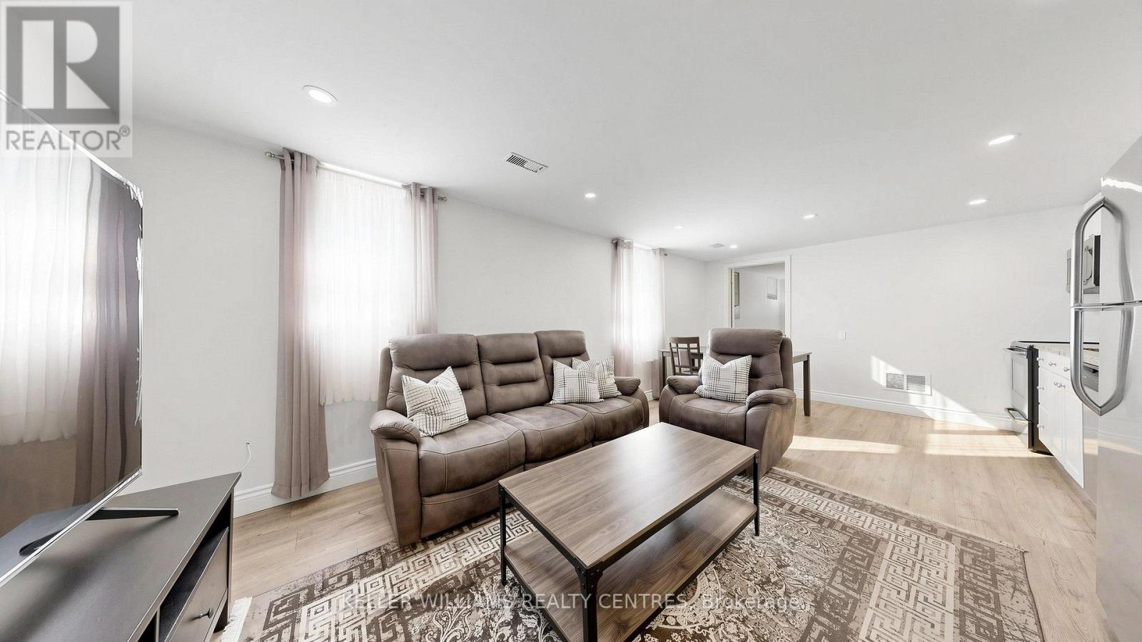 Lower - 185 Newton Street, Newmarket, Ontario  L3Y 3K6 - Photo 5 - N13609624