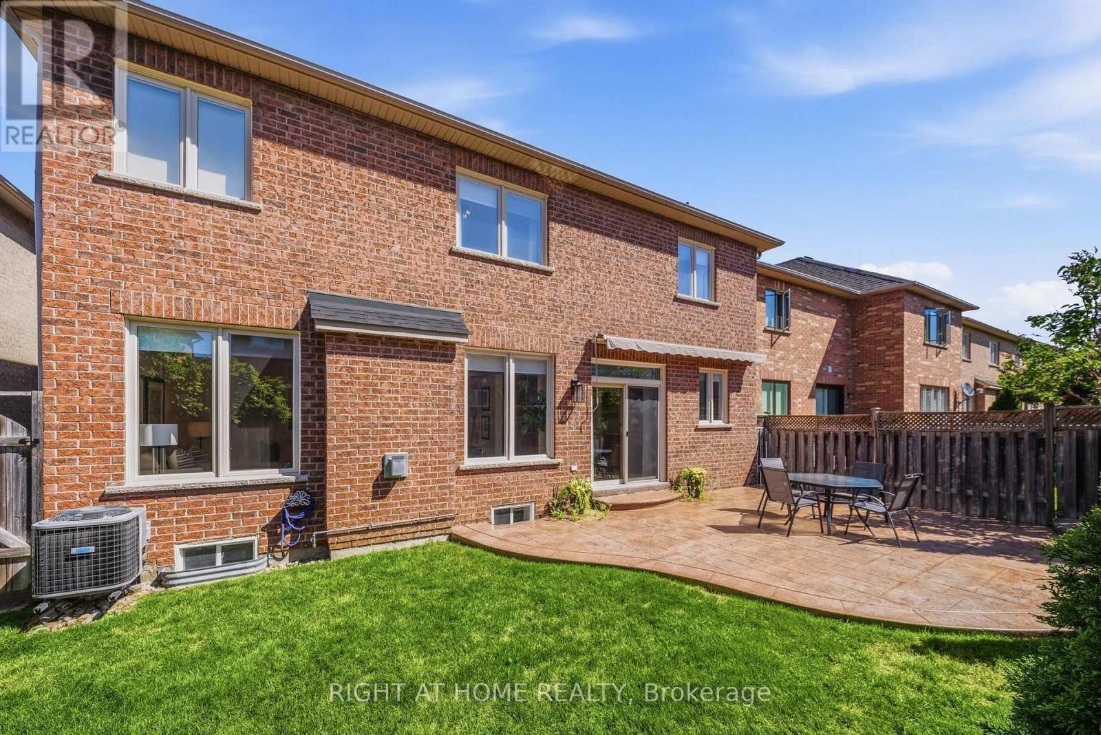 9 Grand Oak Drive, Richmond Hill, Ontario  L4E 4E8 - Photo 42 - N13609634