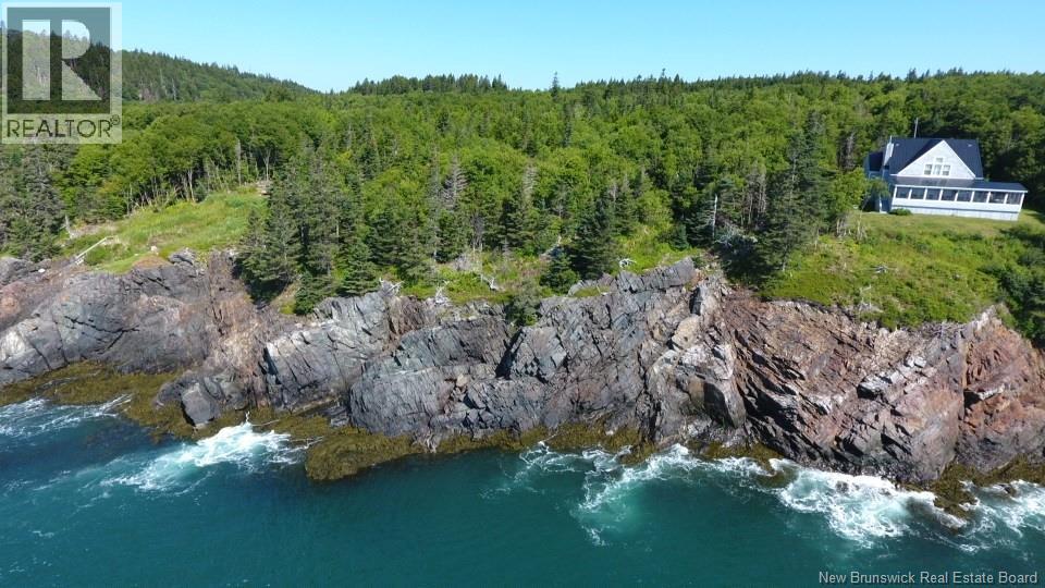 244 Fundy Drive, Campobello Island, New Brunswick  E5E 1X2 - Photo 7 - NB142885