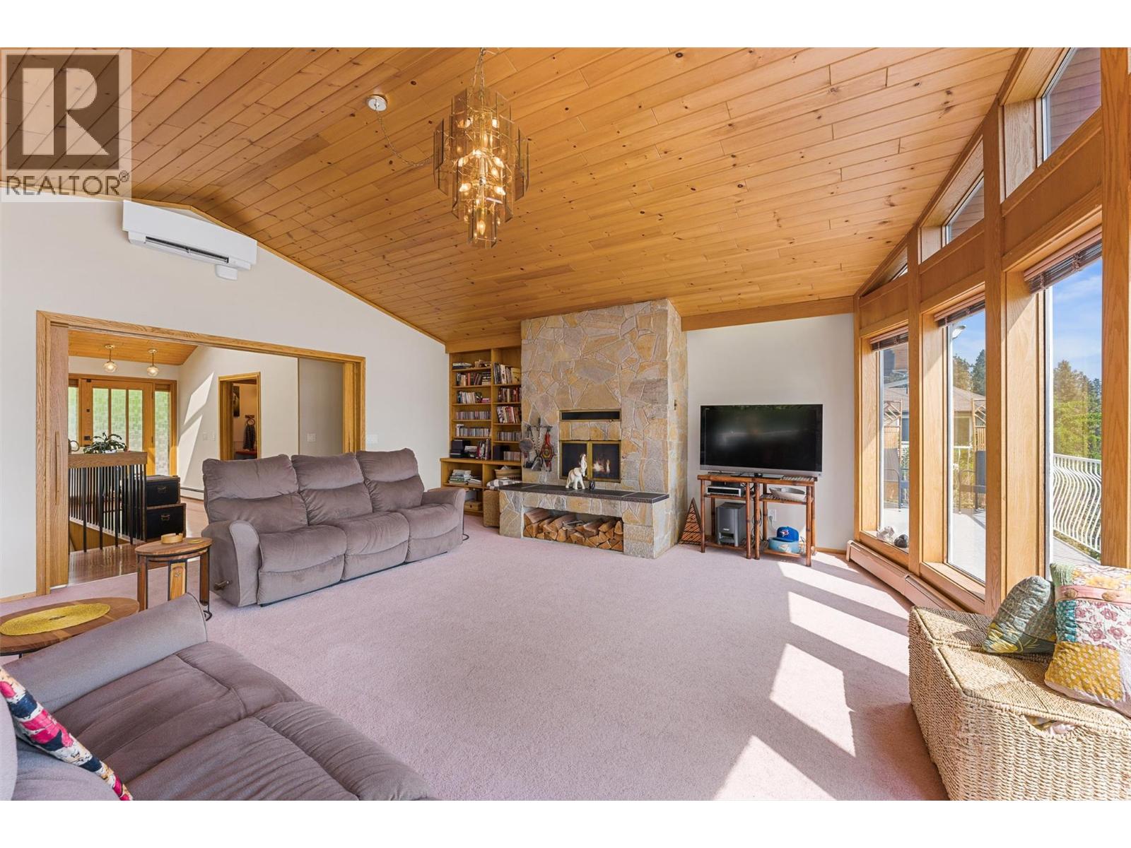 2157 Alexander Place, Kelowna, British Columbia  V1Z 2X5 - Photo 9 - 10388112