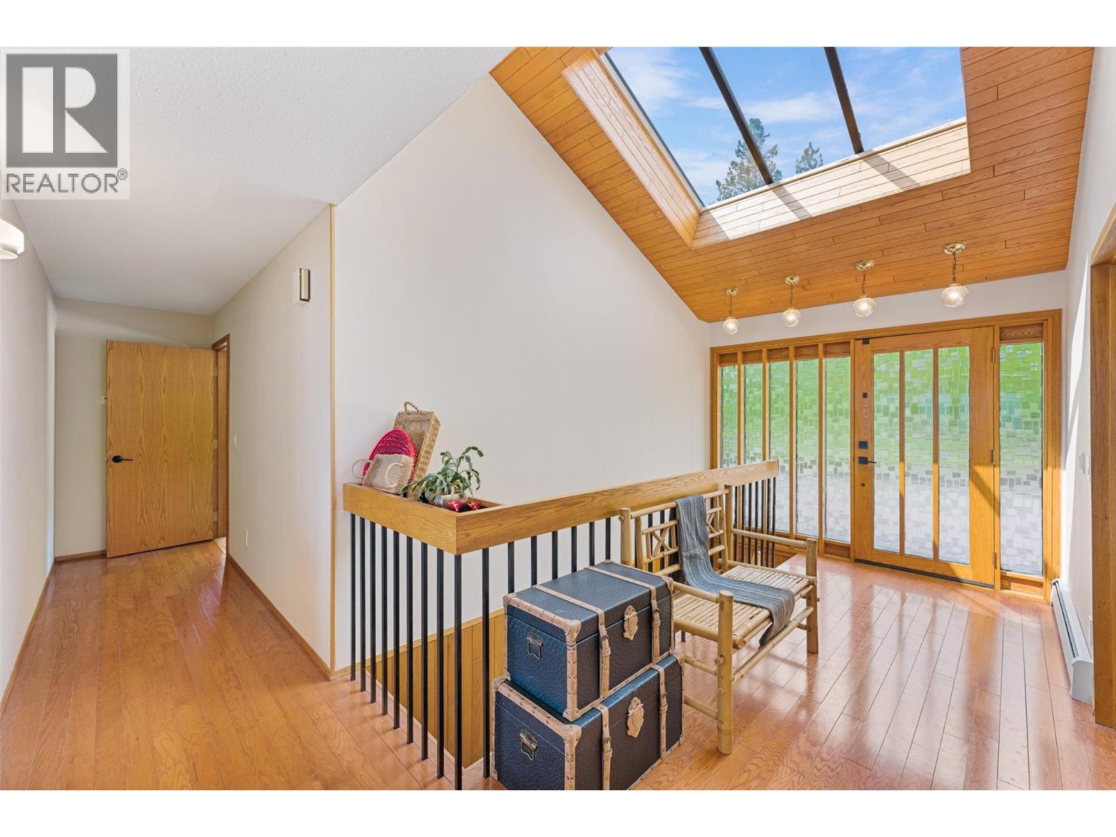 2157 Alexander Place, Kelowna, British Columbia  V1Z 2X5 - Photo 5 - 10388112