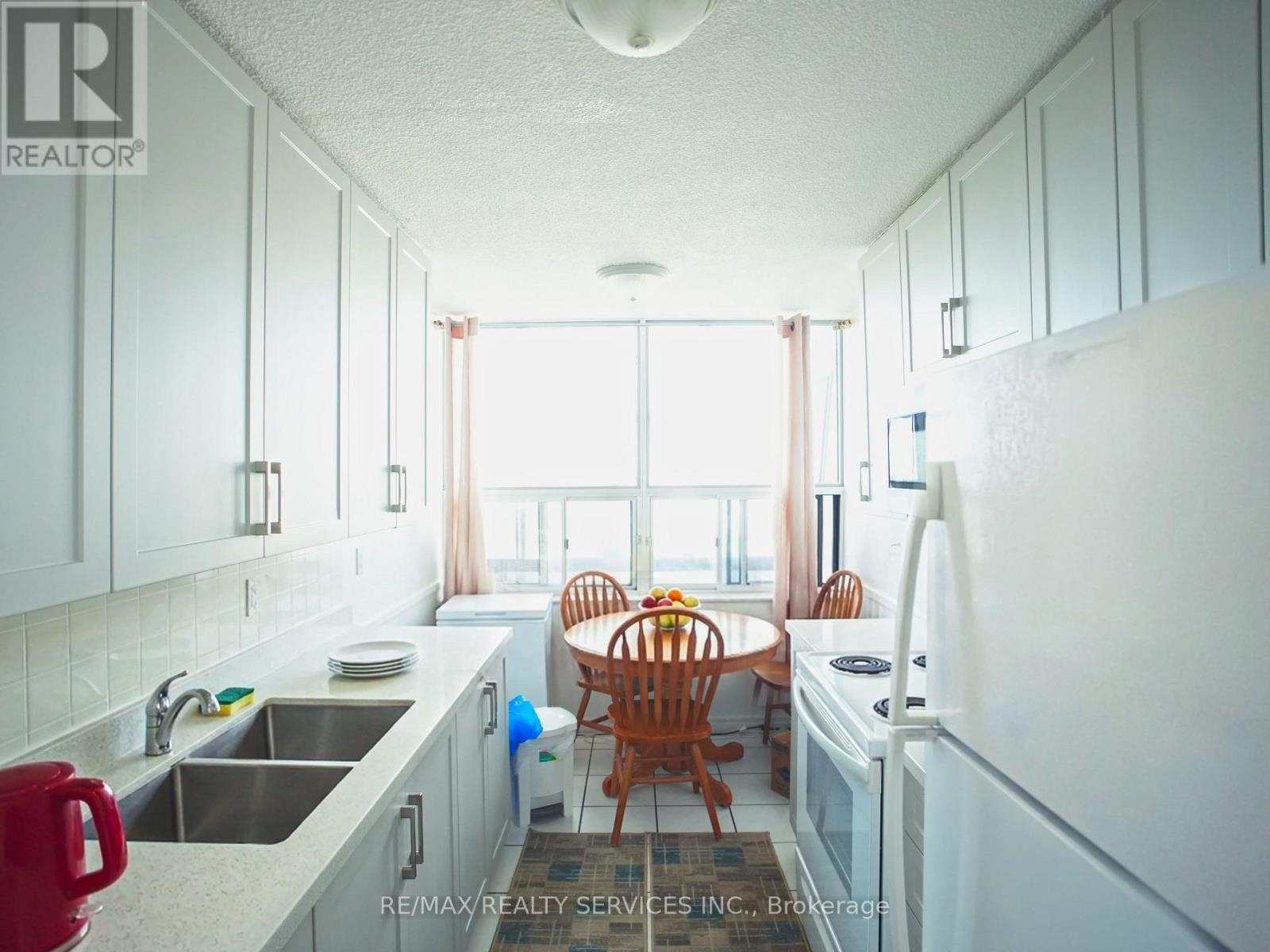 1901 - 15 Kensington Road E, Brampton, Ontario  L6T 3W2 - Photo 21 - W13609594
