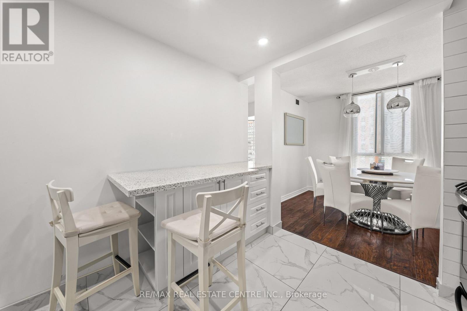 1907 - 145 Hillcrest Avenue, Mississauga, Ontario  L5B 3Z1 - Photo 16 - W13609722