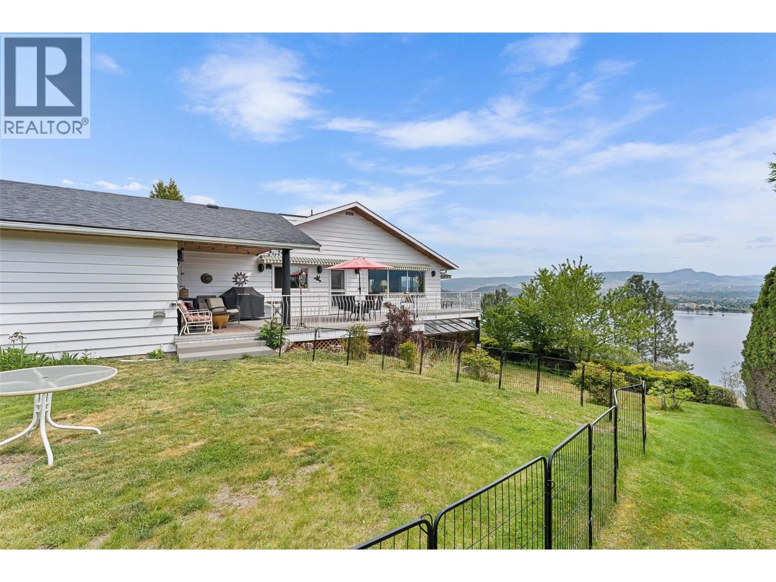 2157 Alexander Place, Kelowna, British Columbia  V1Z 2X5 - Photo 37 - 10388112