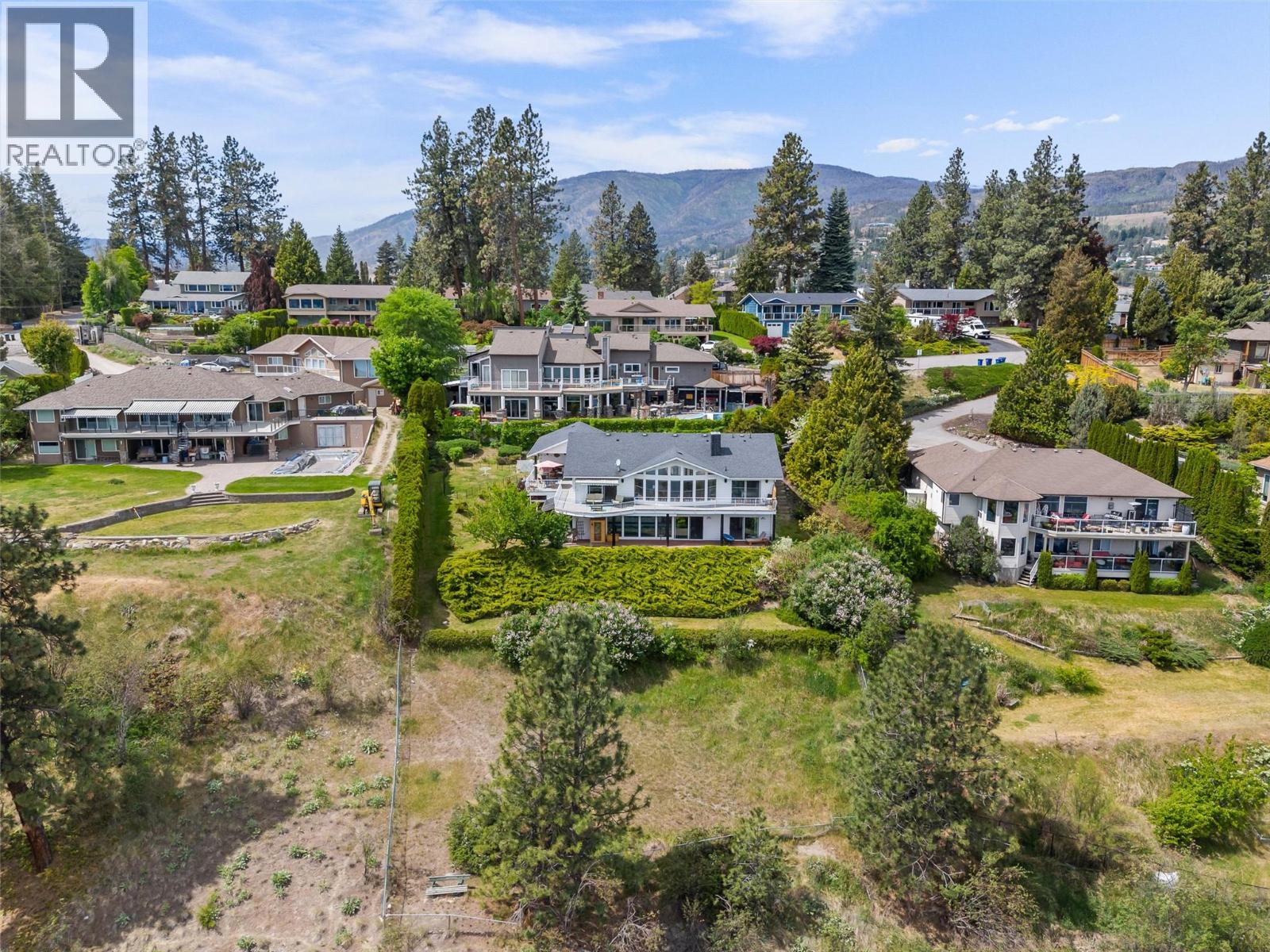 2157 Alexander Place, Kelowna, British Columbia  V1Z 2X5 - Photo 64 - 10388112