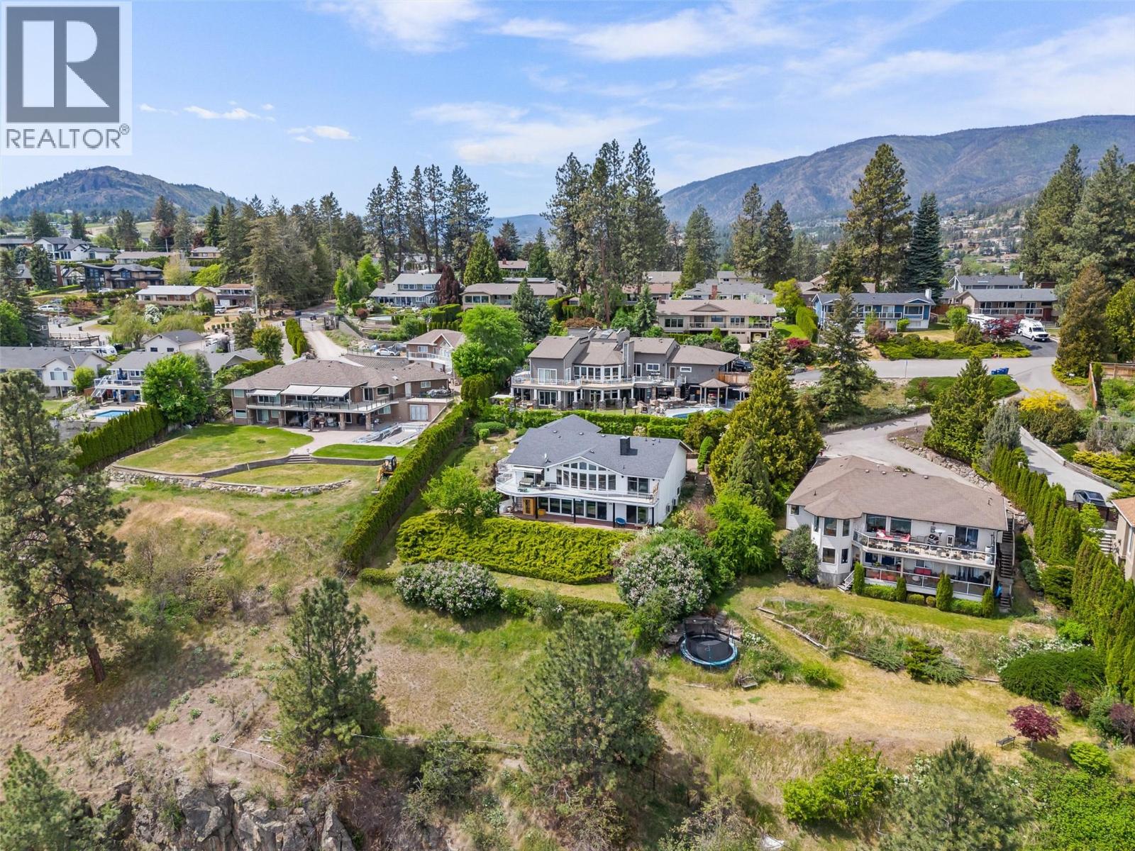 2157 Alexander Place, Kelowna, British Columbia  V1Z 2X5 - Photo 65 - 10388112