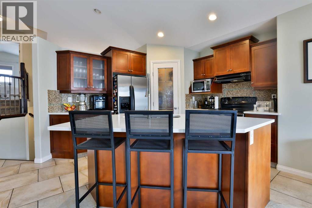66 Coalbanks Gate W, Lethbridge, Alberta  T1J 2A1 - Photo 4 - A2296736