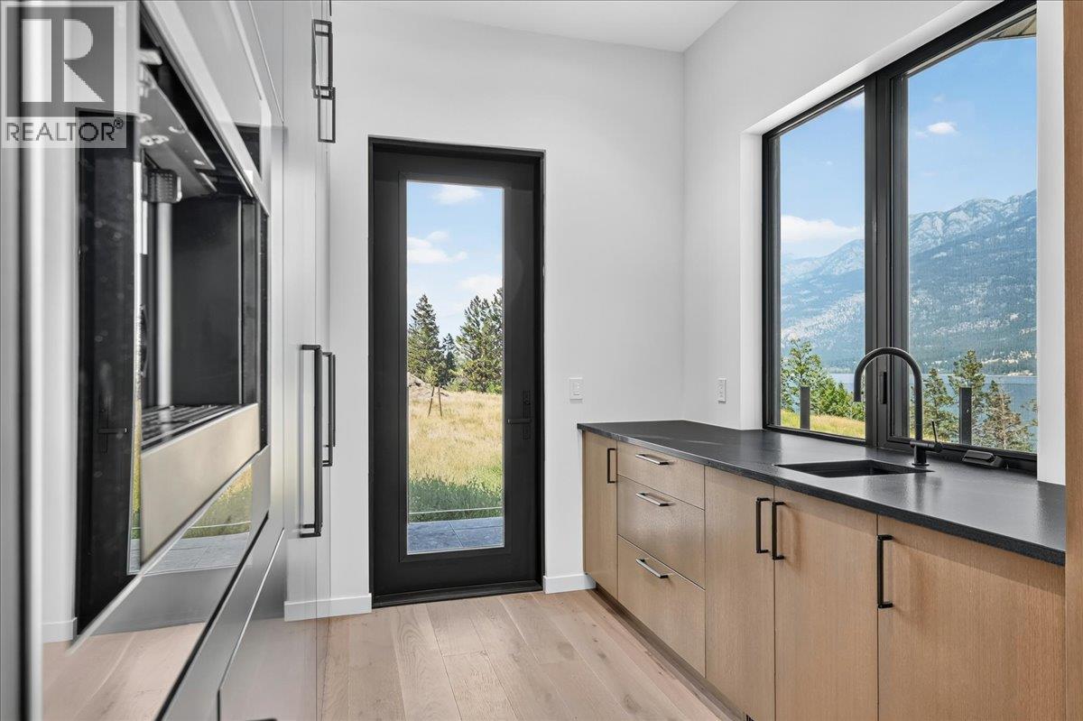 6200 Columbia Lake Road Unit# 4, Columbia Lake, British Columbia  V0B 1L2 - Photo 34 - 10395568