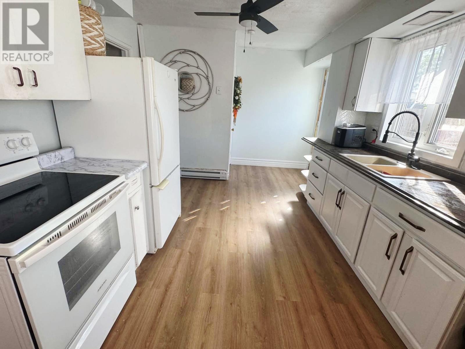 404 Grenfell Crescent, Labrador City — photo 4