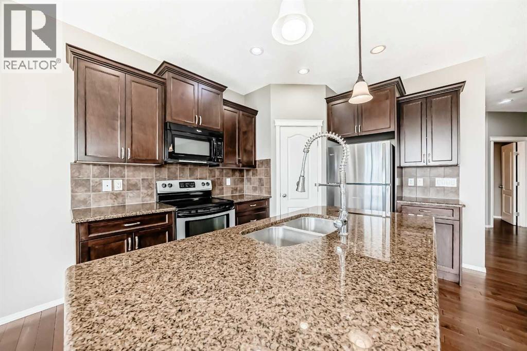 196 Cranberry Circle Se, Calgary, Alberta  T3M 0N8 - Photo 6 - A2314296