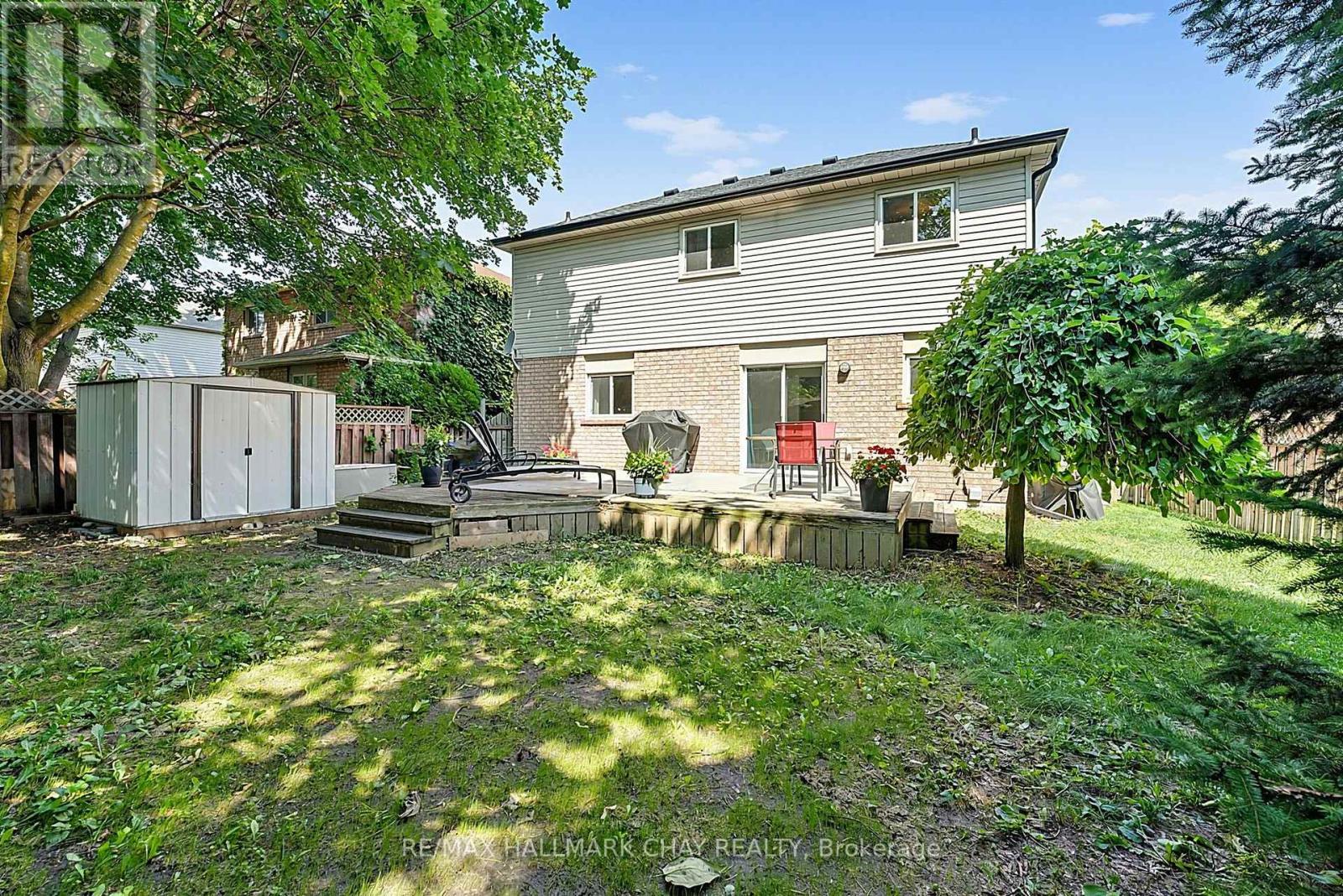 11 Dugdale Avenue, New Tecumseth, Ontario  L0G 1A0 - Photo 44 - N13609864
