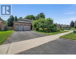 11 DUGDALE AVENUE, New Tecumseth, Ontario