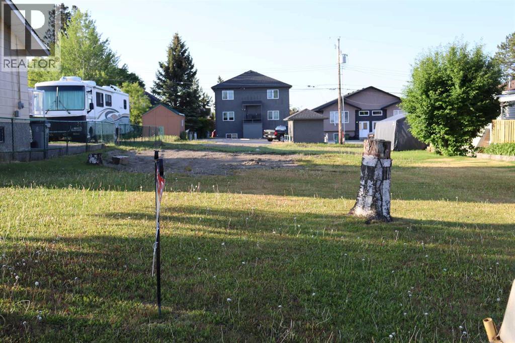 5115 8 Avenue, Edson, Alberta  T7E 1K6 - Photo 2 - A2299984