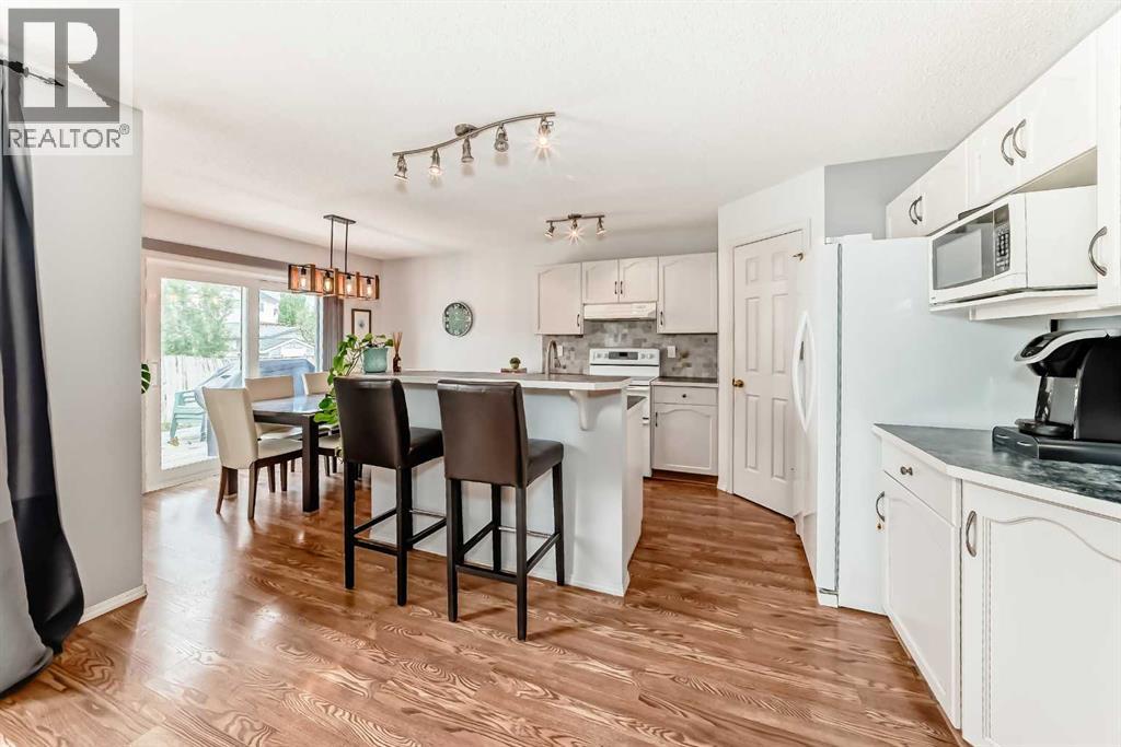 15 Citadel Meadow Crescent Nw, Calgary, Alberta  T3G 4Z1 - Photo 6 - A2318242