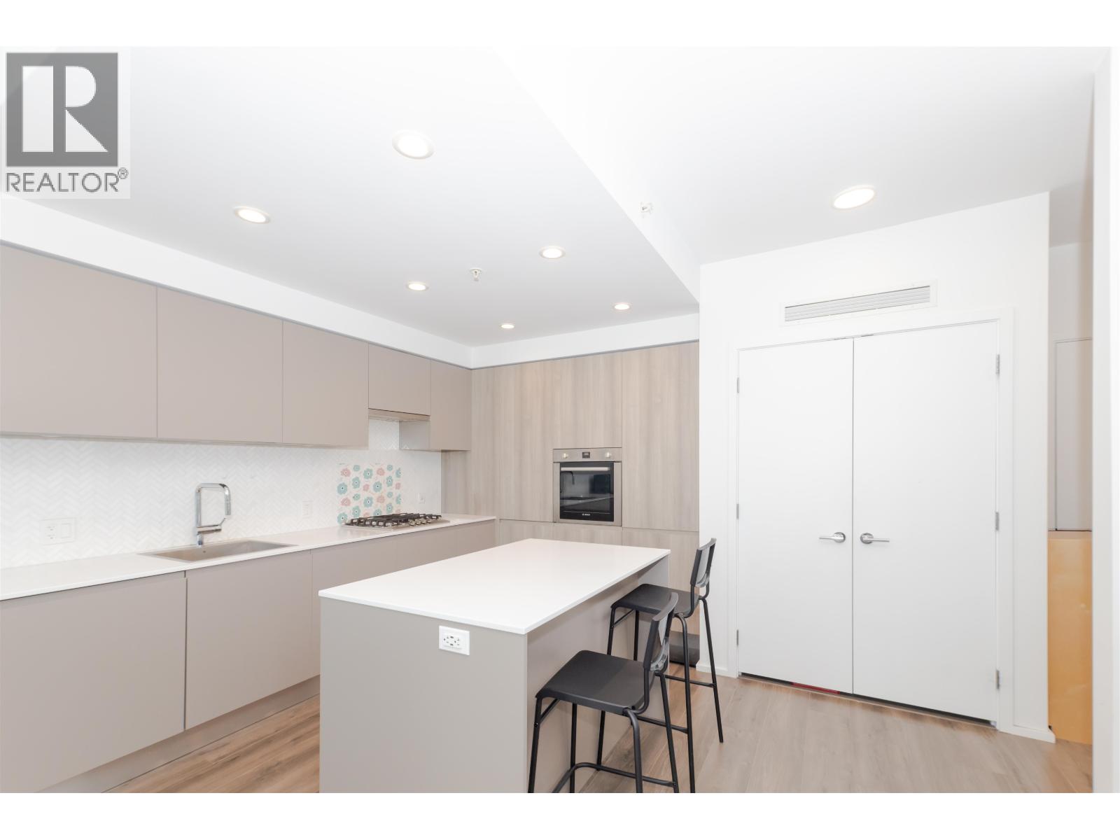 1604 3833 Evergreen Place, Burnaby, British Columbia  V3J 0M2 - Photo 3 - R3150045
