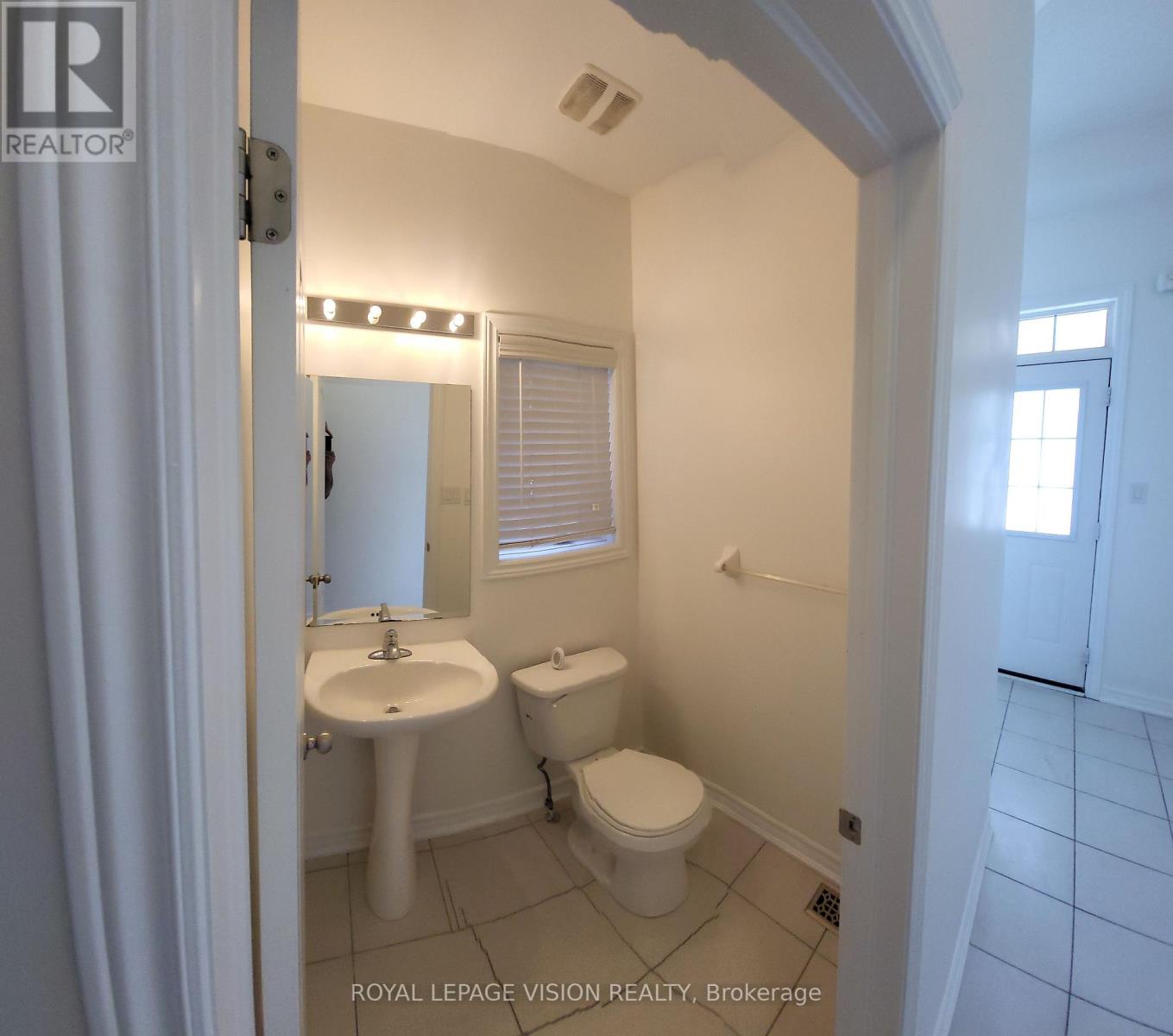 Upper - 715 Agnew Crescent, Milton, Ontario  L9T 8M6 - Photo 7 - W13609854