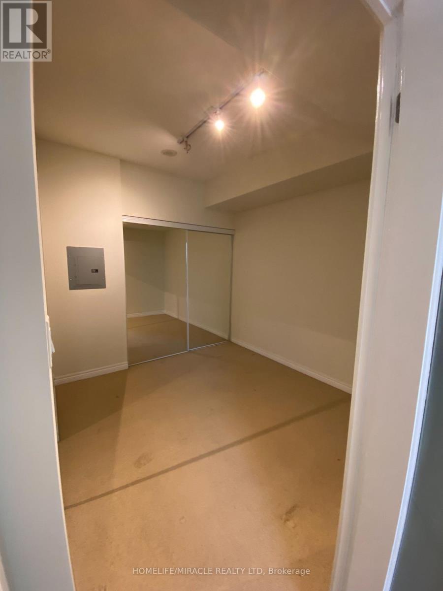 3107 - 3504 Hurontario Street, Mississauga, Ontario  L5B 0B9 - Photo 10 - W13609952