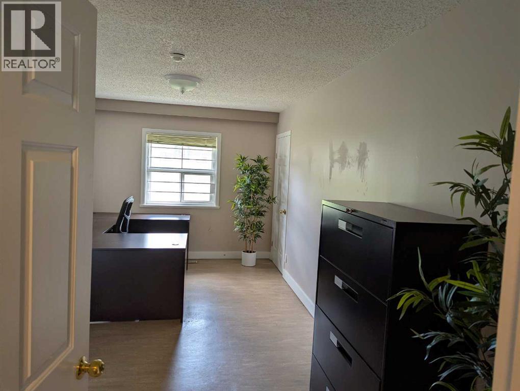 3060 17 Avenue SW, Calgary, Alberta  T3E 7G8 - Photo 7 - A2332551