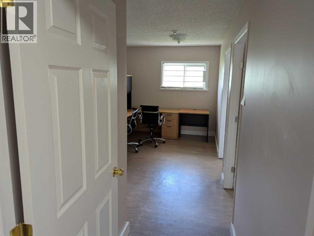 3060 17 Avenue SW, Calgary, Alberta  T3E 7G8 - Photo 6 - A2332551