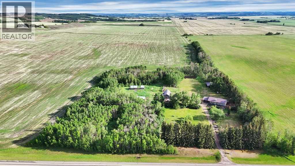 27137 Highway 42, Rural Red Deer County, Alberta  T0M 1R0 - Photo 1 - A2293336