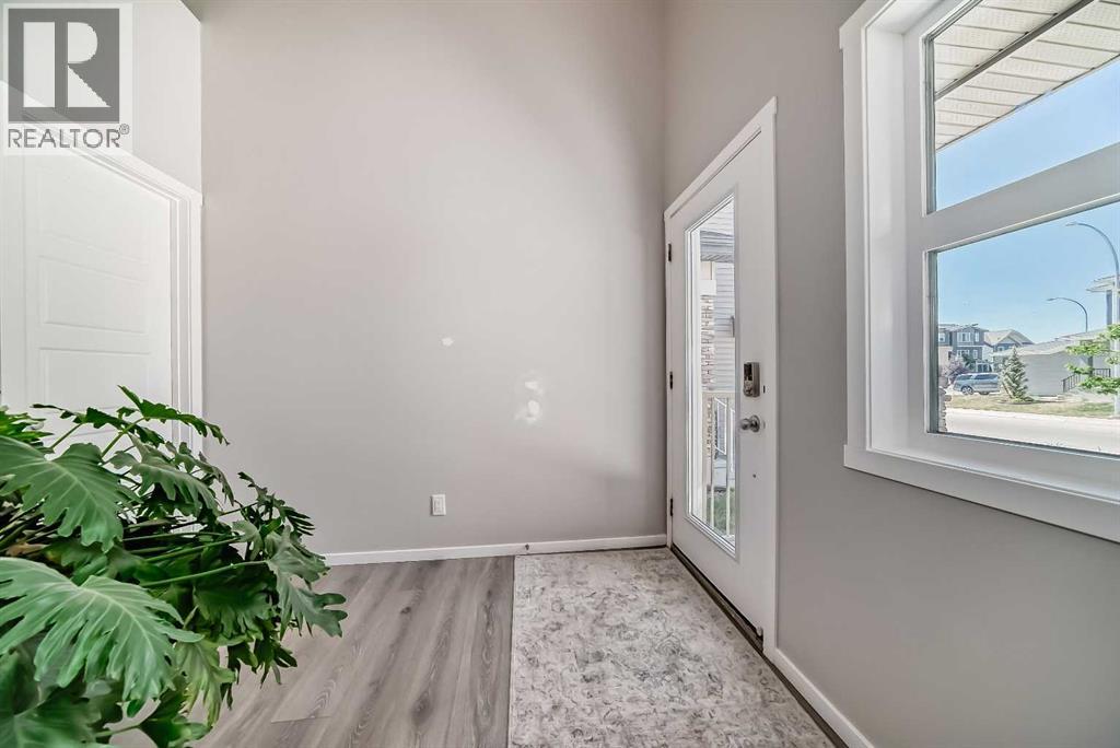17 Walgrove Manor Se, Calgary, Alberta  T2X 4C8 - Photo 2 - A2310439