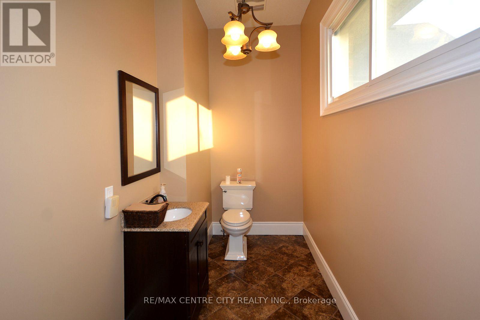 4346 Colonel Talbot Road, London South, Ontario  N6V 1P9 - Photo 11 - X13610172