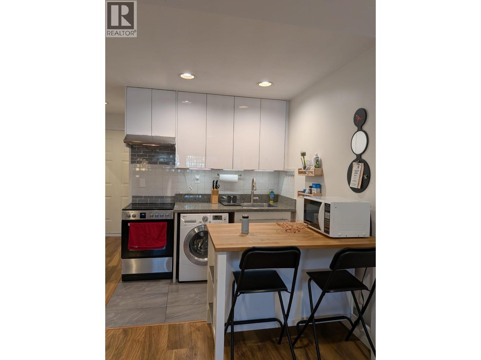 Basement 5026 Dominion Street, Burnaby, British Columbia  V5G 1C9 - Photo 4 - R3146942