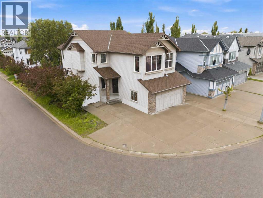 290 Valleyview Court Se, Calgary, Alberta  T2B 0K7 - Photo 5 - A2326452