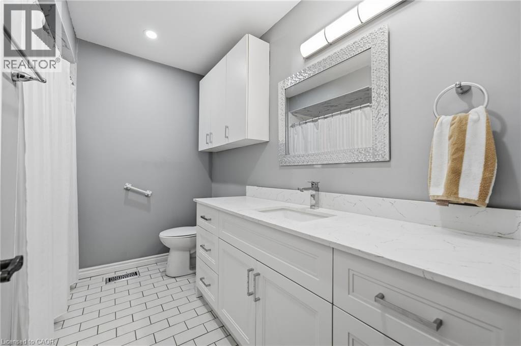 303 Wendover Drive, Hamilton, Ontario  L9C 5X5 - Photo 18 - 40848331
