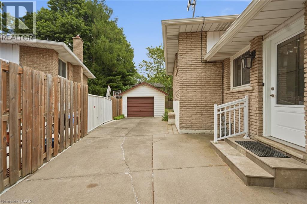 303 Wendover Drive, Hamilton, Ontario  L9C 5X5 - Photo 26 - 40848331