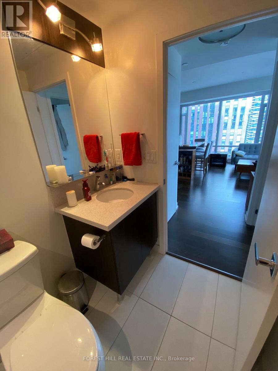 2509 - 21 Widmer Street, Toronto, Ontario  M5V 2E8 - Photo 7 - C13610080
