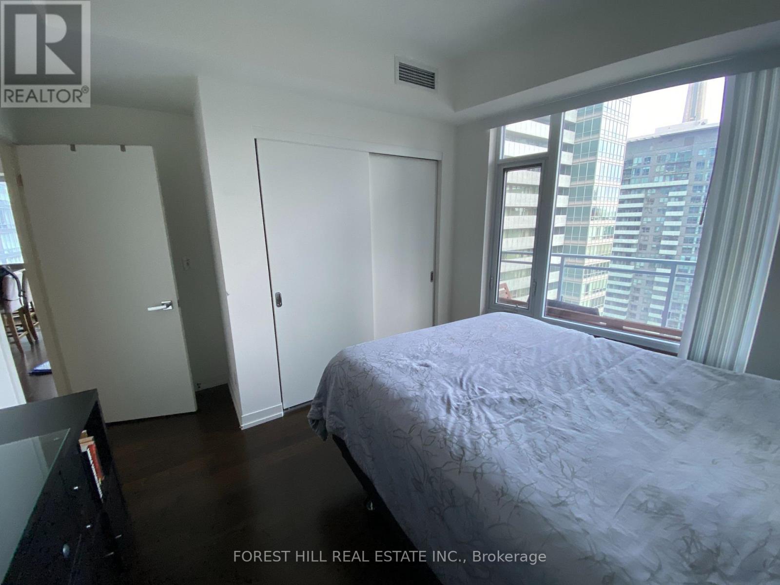 2509 - 21 Widmer Street, Toronto, Ontario  M5V 2E8 - Photo 9 - C13610080