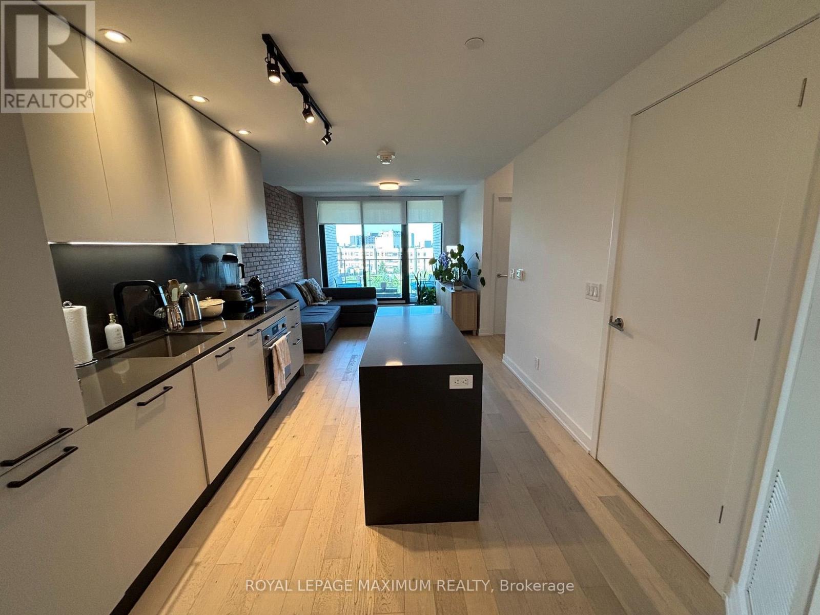 805 - 200 Sudbruy Street, Toronto, Ontario  M6J 0H1 - Photo 3 - C13610174
