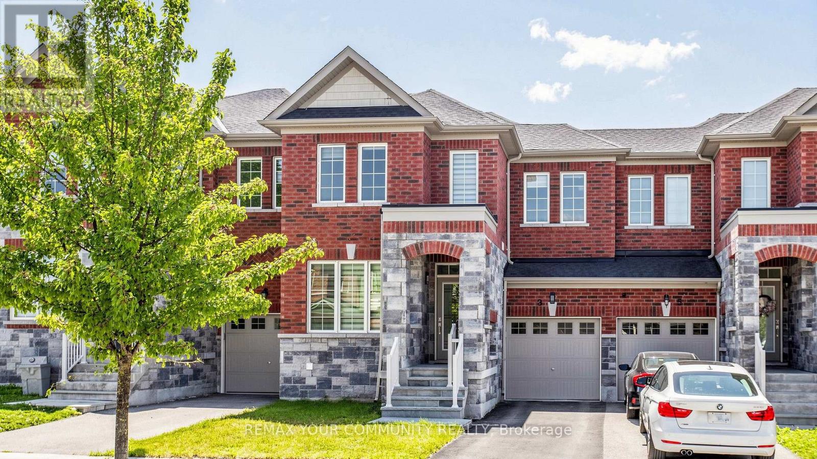 3 FREDERICK PEARSON STREET, East Gwillimbury, Ontario