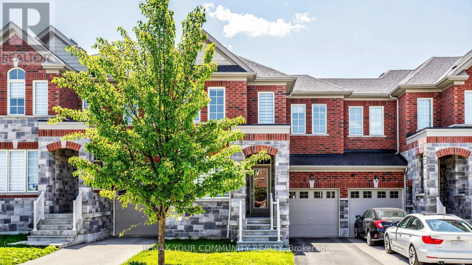 3 Frederick Pearson Street, East Gwillimbury, Ontario  L9N 0R9 - Photo 2 - N13609954