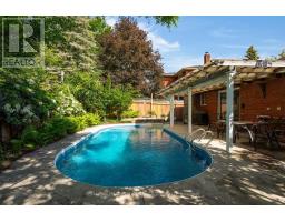 22 RICHLER CRESCENT, Barrie, Ontario