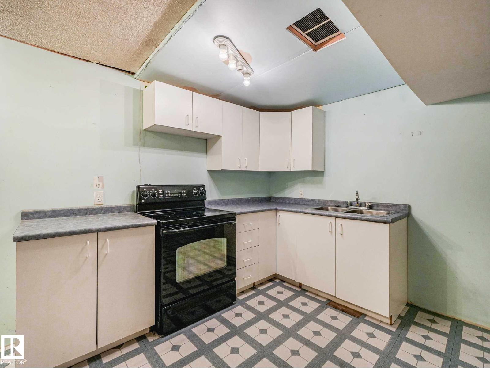 17603 84 Av Nw Nw, Edmonton, Alberta  T5T 0K5 - Photo 37 - E4489109