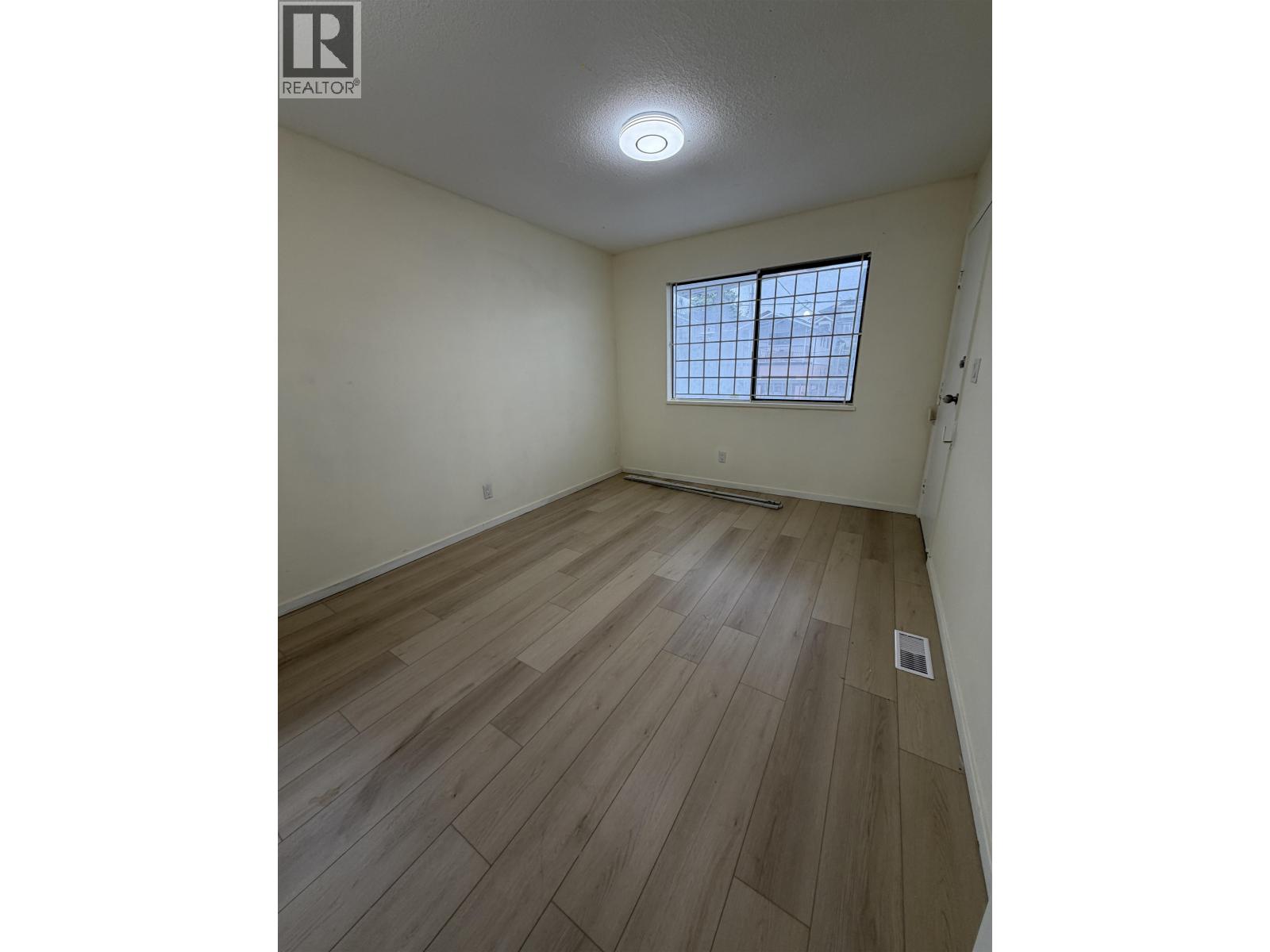 5794 Lanark Street, Vancouver, British Columbia  V5P 2Y5 - Photo 14 - R3134387