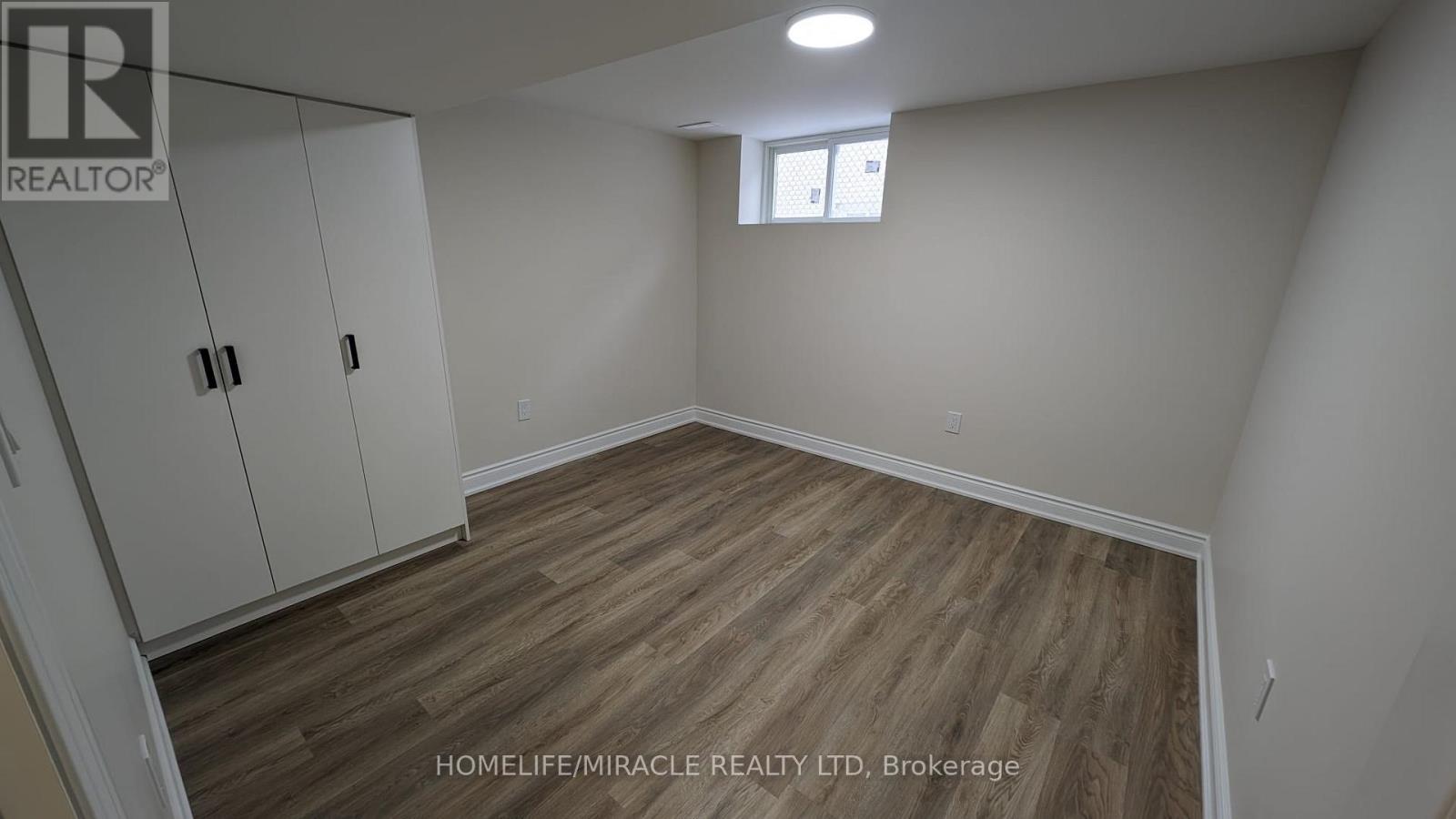 163 Whitfield Avenue, Toronto (Humber Summit), Ontario  M9L 1H2 - Photo 4 - W13610210