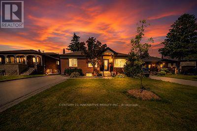 60 DORKING CRESCENT, Toronto, Ontario