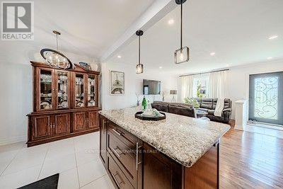 60 Dorking Crescent, Toronto, Ontario  M3M 2B6 - Photo 14 - W13610218